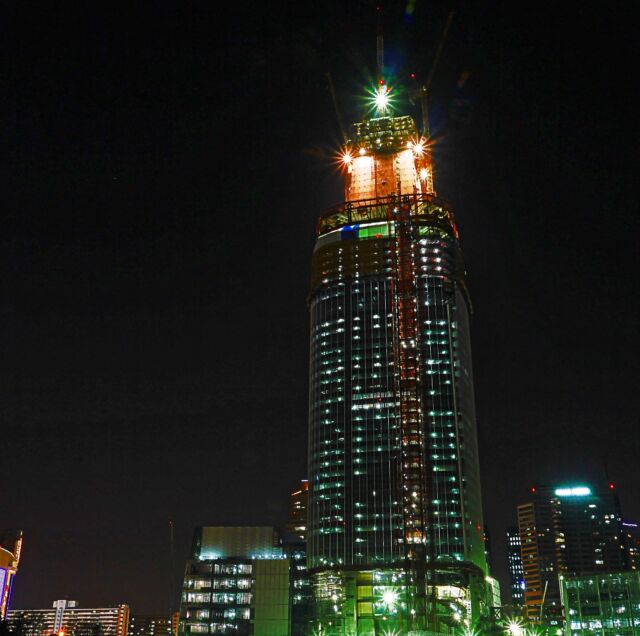Lotte World Tower in Seoul is the 6th-tallest building in the world.