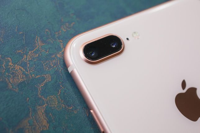 iPhone 8 Plus