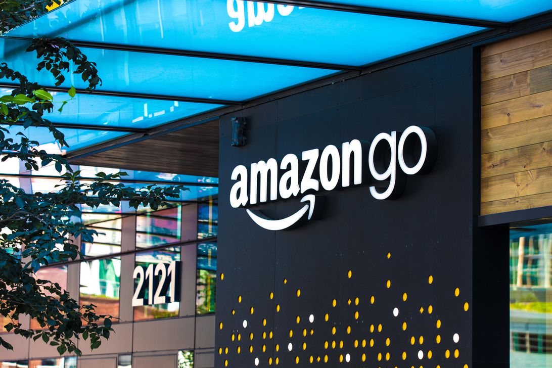 amazon-go-grocery-shopping-9382