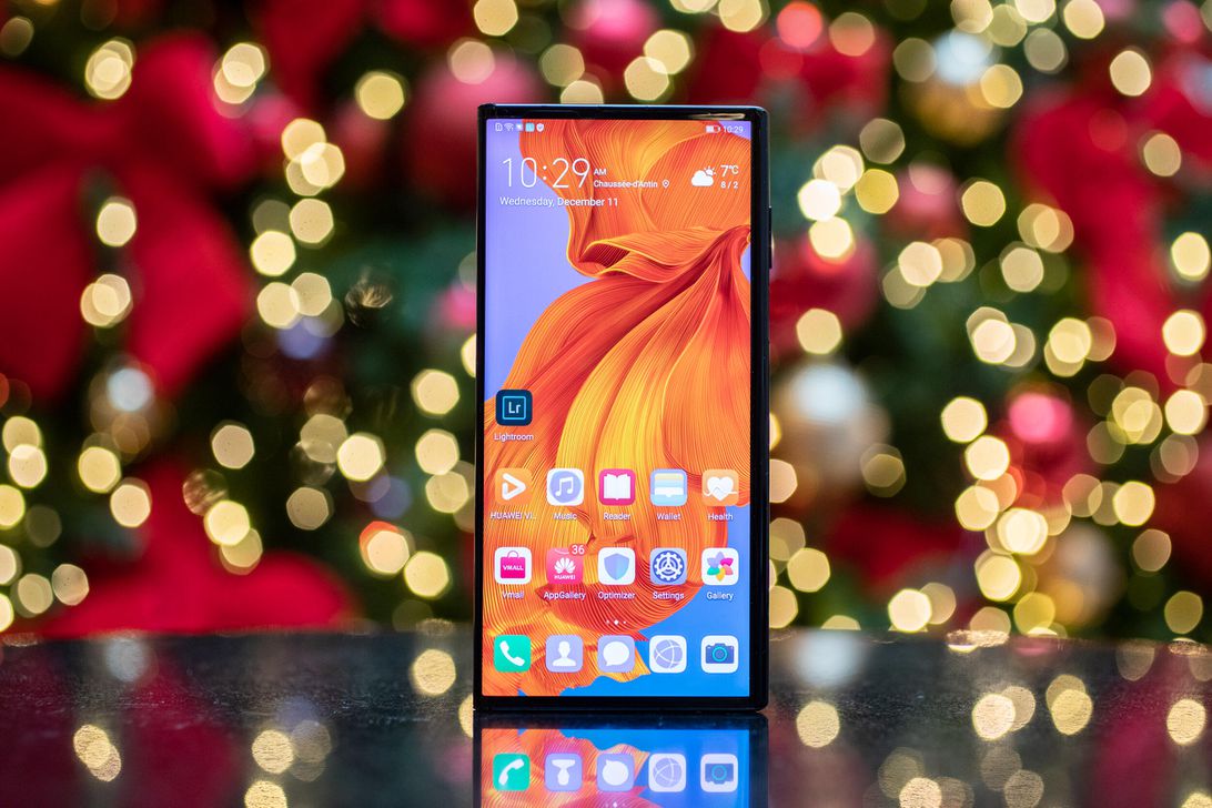 huawei-mate-x-hands-on-review-3