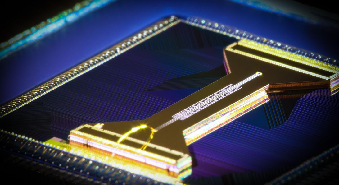 Honeywell quantum computer H trap