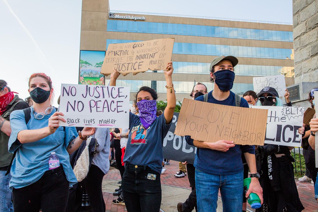 037-george-floyd-murder-police-racism-protest-blacklivesmatter-asheville-north-carolina