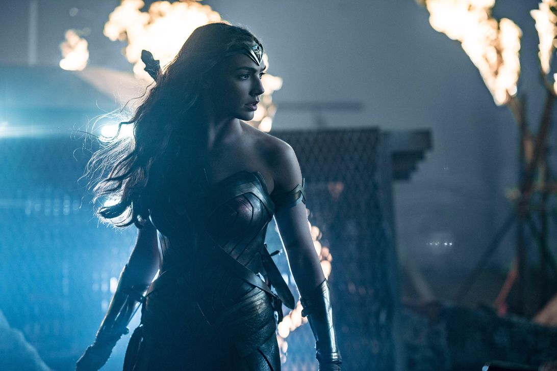 justice-league-dc-wonder-woman-gal-gadot