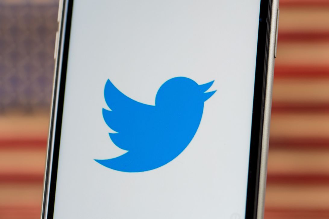 twitter-logo-american-flag-9768