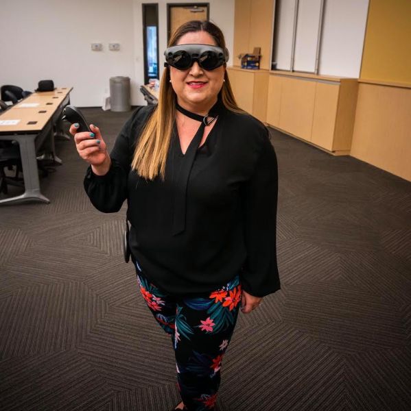 Cathy Hackl demoing the Magic Leap One